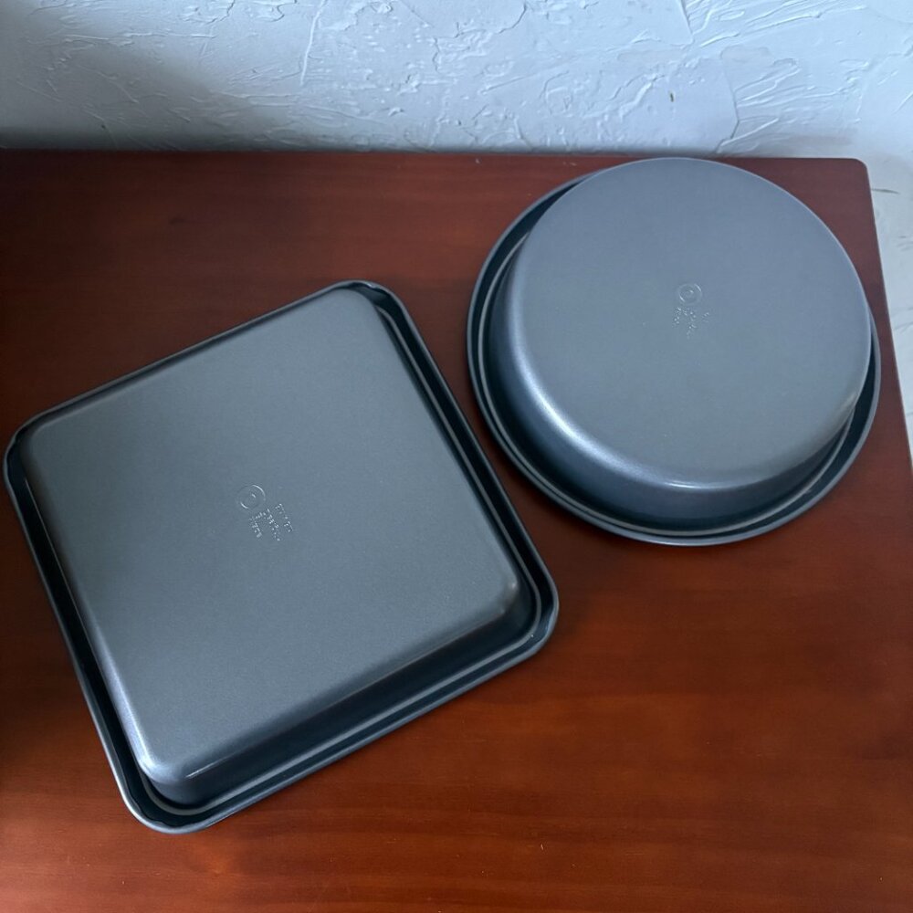 Made by Design - 8" Non-stick Round + Square Cake Pans, A set of two - Picture 4 of 4